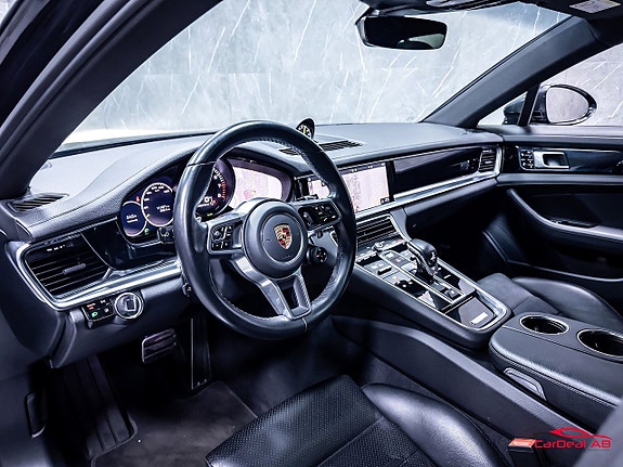 Porsche Panamera 4 11 of 30