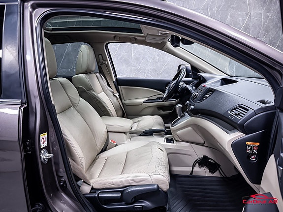 Honda CR-V 15 of 30