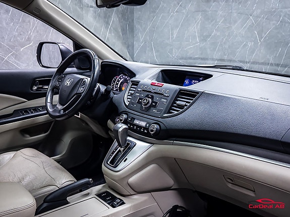 Honda CR-V 13 of 30