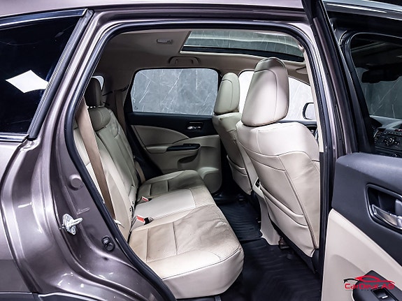 Honda CR-V 16 of 30