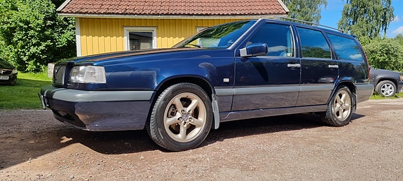 Volvo 850 2 of 5