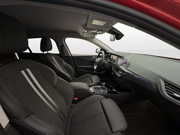 BMW 118i 24 of 30