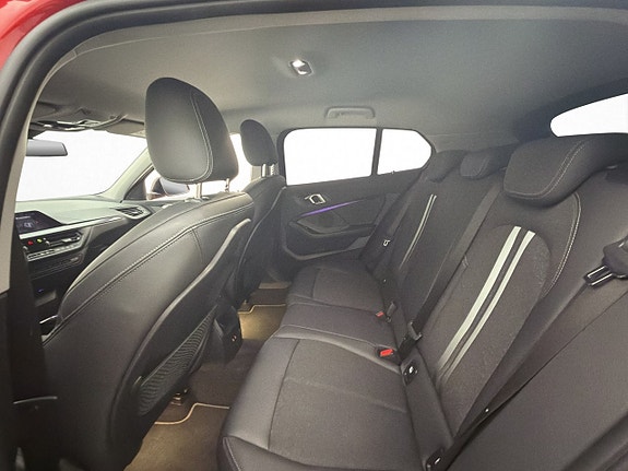 BMW 118i 26 of 30