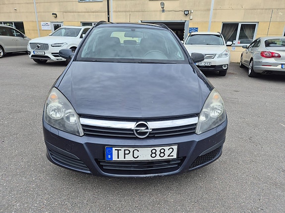 Opel Astra 2 of 5