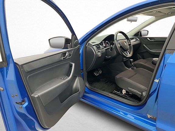 Skoda Rapid 10 of 30
