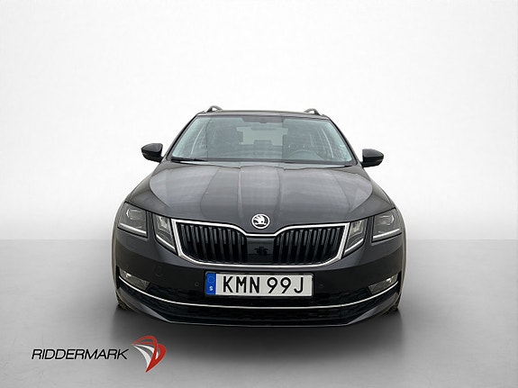 Skoda Octavia 2 of 5
