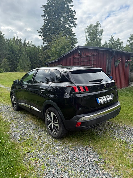 Peugeot 3008 4 of 5