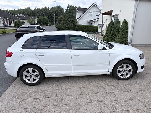 Audi A3 2 of 7