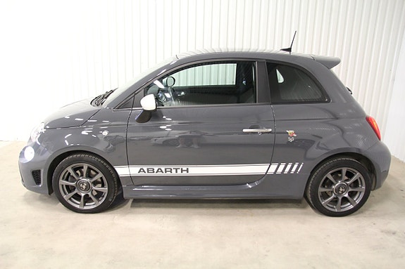Abarth 595 2 of 5