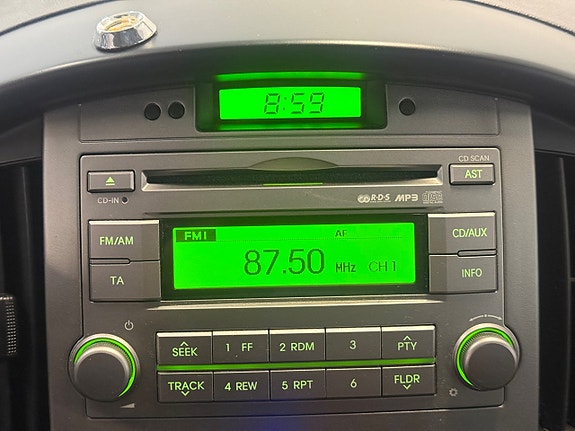 Hyundai H-1 18 of 29