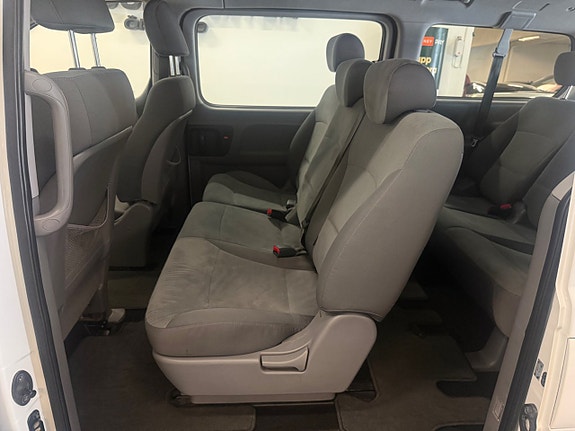 Hyundai H-1 20 of 29