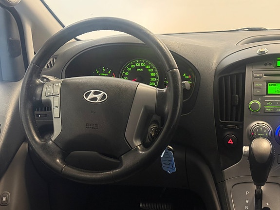 Hyundai H-1 16 of 29