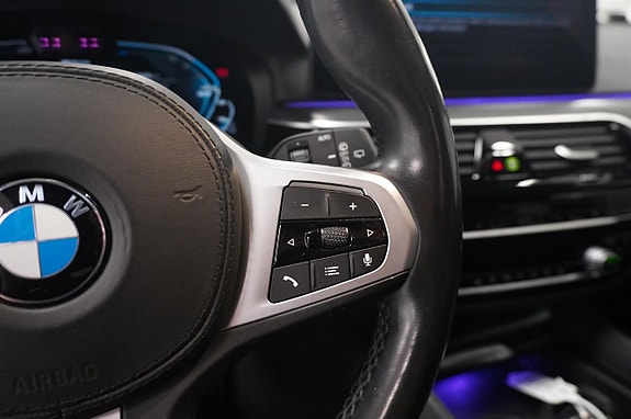 BMW 530e 13 of 15