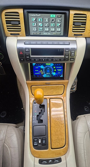 Lexus SC430 6 of 9