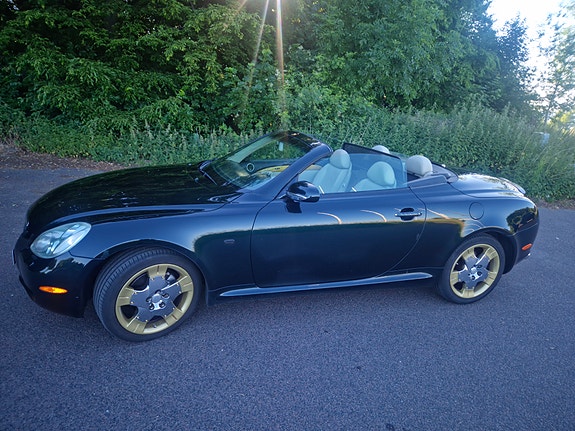 Lexus SC430 3 of 9