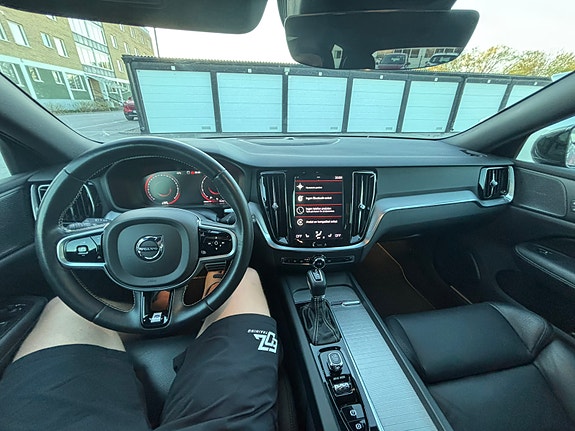Volvo V60 5 of 5