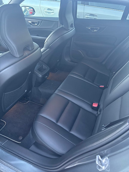 Volvo V60 8 of 8