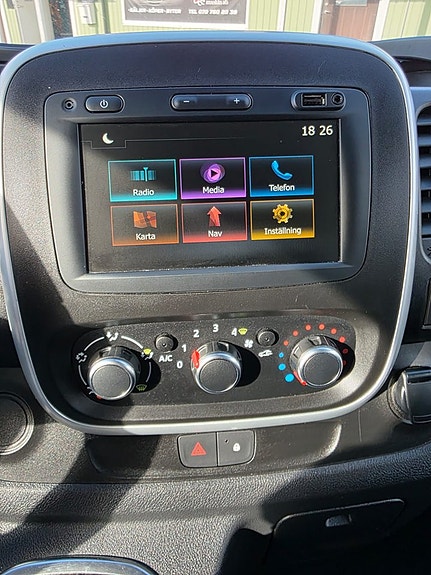 Renault Trafic 7 of 17