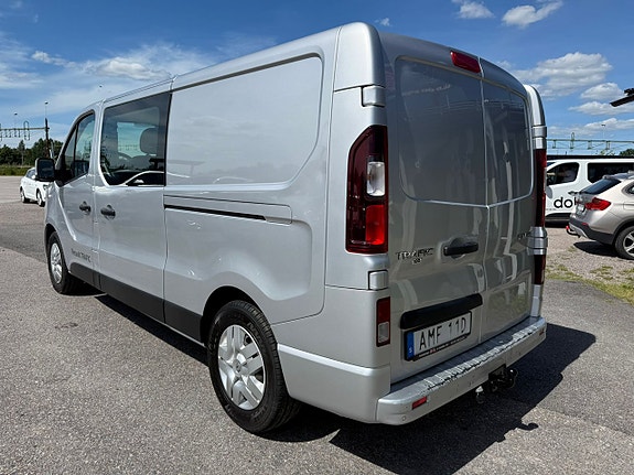 Renault Trafic 2 of 5
