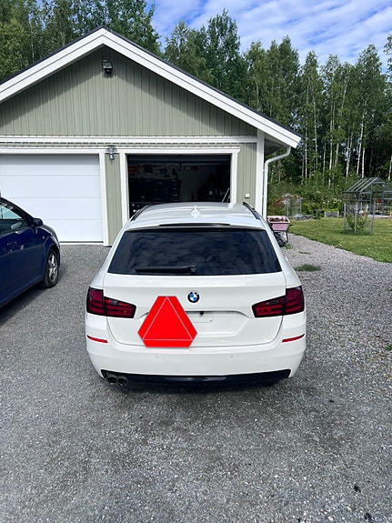 BMW 520d 5 of 7