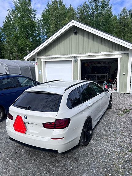 BMW 520d 4 of 7