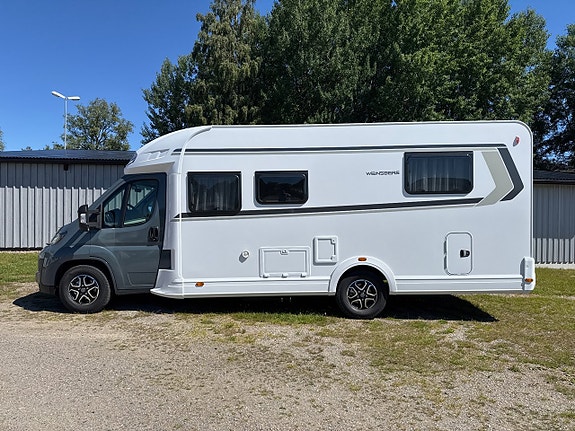 Weinsberg CaraSuite 700 DX Aut 8-steg ALDE Queensbed Taksäng NY! 2 of 30