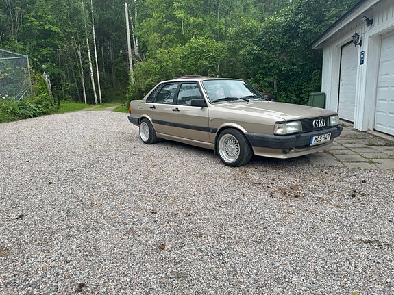 Audi 80 4 of 5