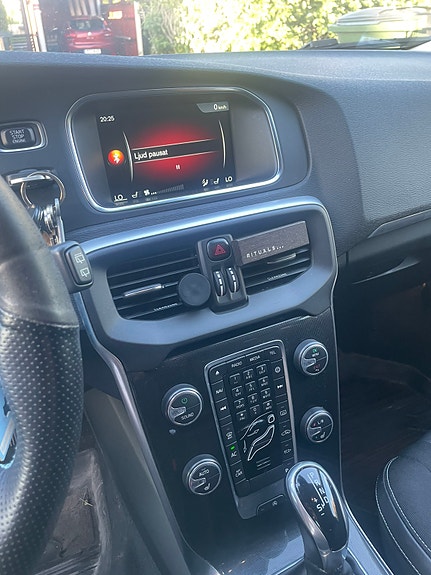 Volvo V40 7 of 13