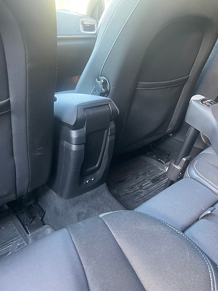 Volvo V40 11 of 13