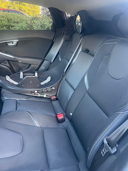Volvo V40 13 of 13