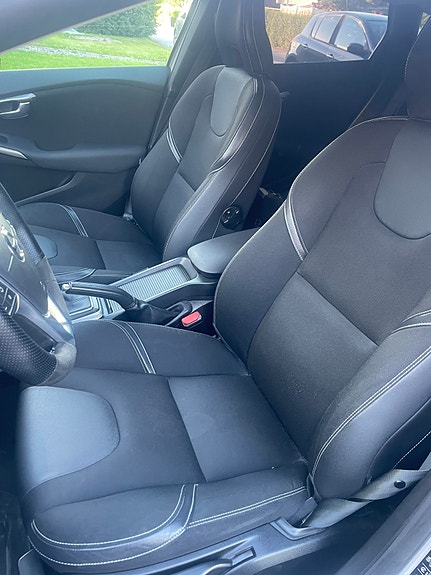 Volvo V40 8 of 13