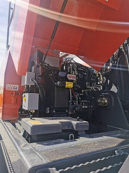 Atlas 140 W 13 of 19