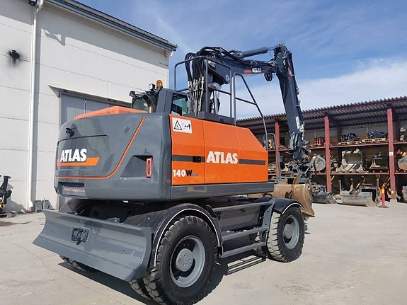 Atlas 140 W 4 of 19