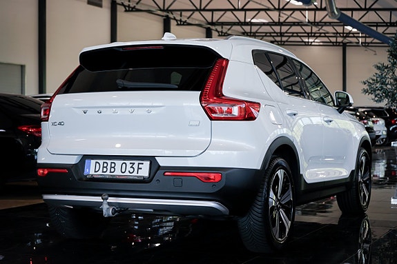 Volvo XC40 5 of 30