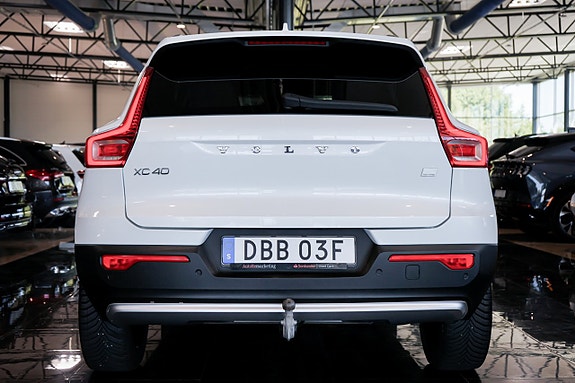 Volvo XC40 7 of 30