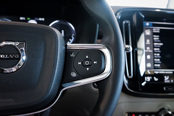 Volvo XC40 25 of 30