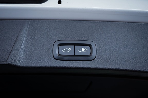 Volvo XC40 11 of 30