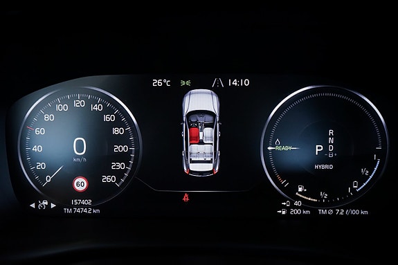 Volvo XC40 13 of 30