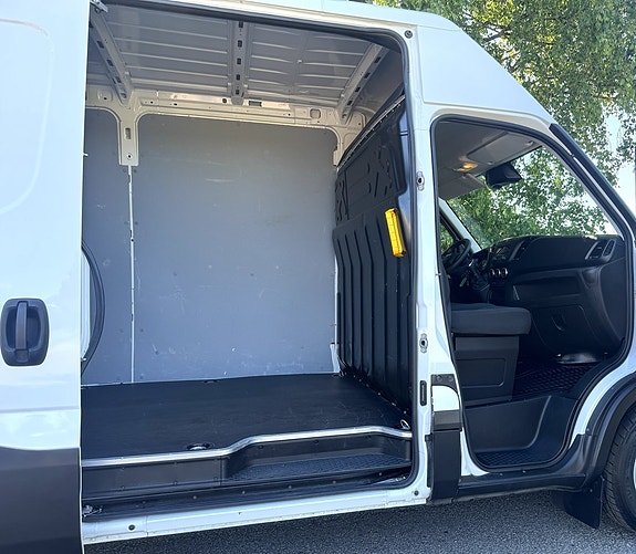 Iveco 35-140 5 of 5