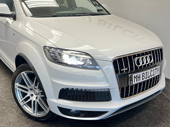 Audi Q7 3 of 5