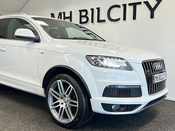 Audi Q7 2 of 5
