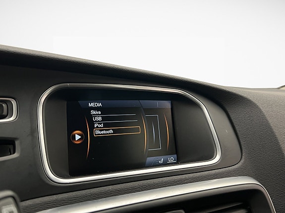Volvo V40 21 of 30