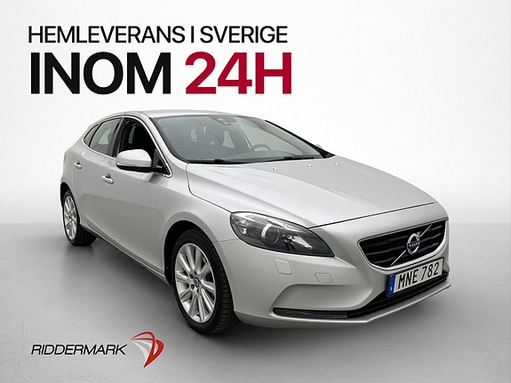 Volvo V40 3 of 30