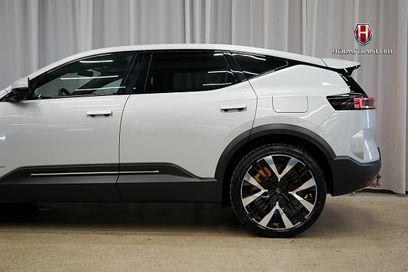 Polestar 3 8 of 30
