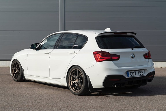BMW 120i 5 of 5