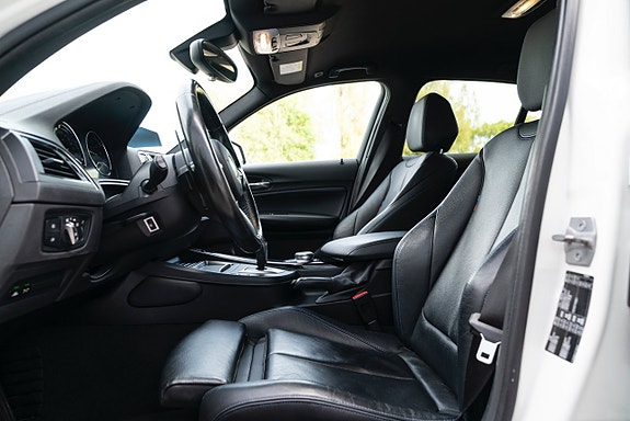 BMW 120i 13 of 25