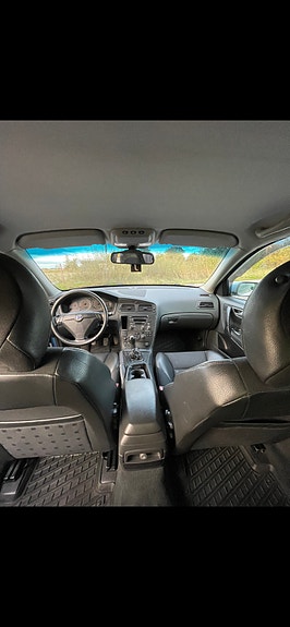 Volvo S60 3 of 3