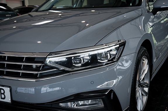 Volkswagen Passat 5 of 5