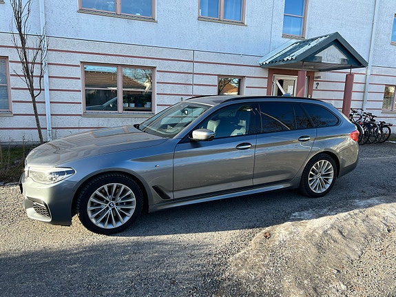 BMW 530d 3 of 4