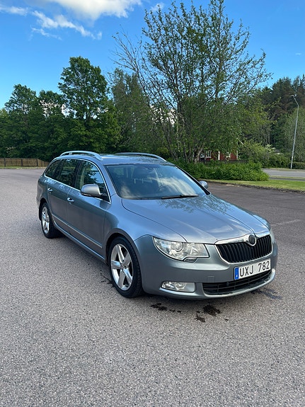 Skoda Superb 4 of 5